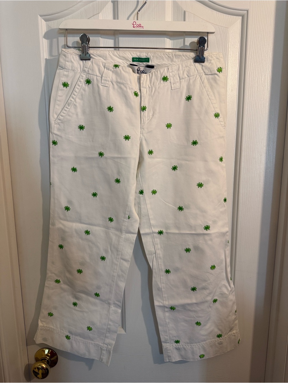 Lilly Pulitzer White Crop Pants with Green Crab Embroidered Palm Beach Fit